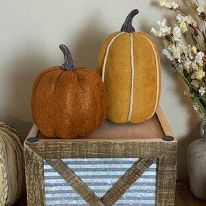 Fall/Thanksgiving Rustic Pumpkin Decor